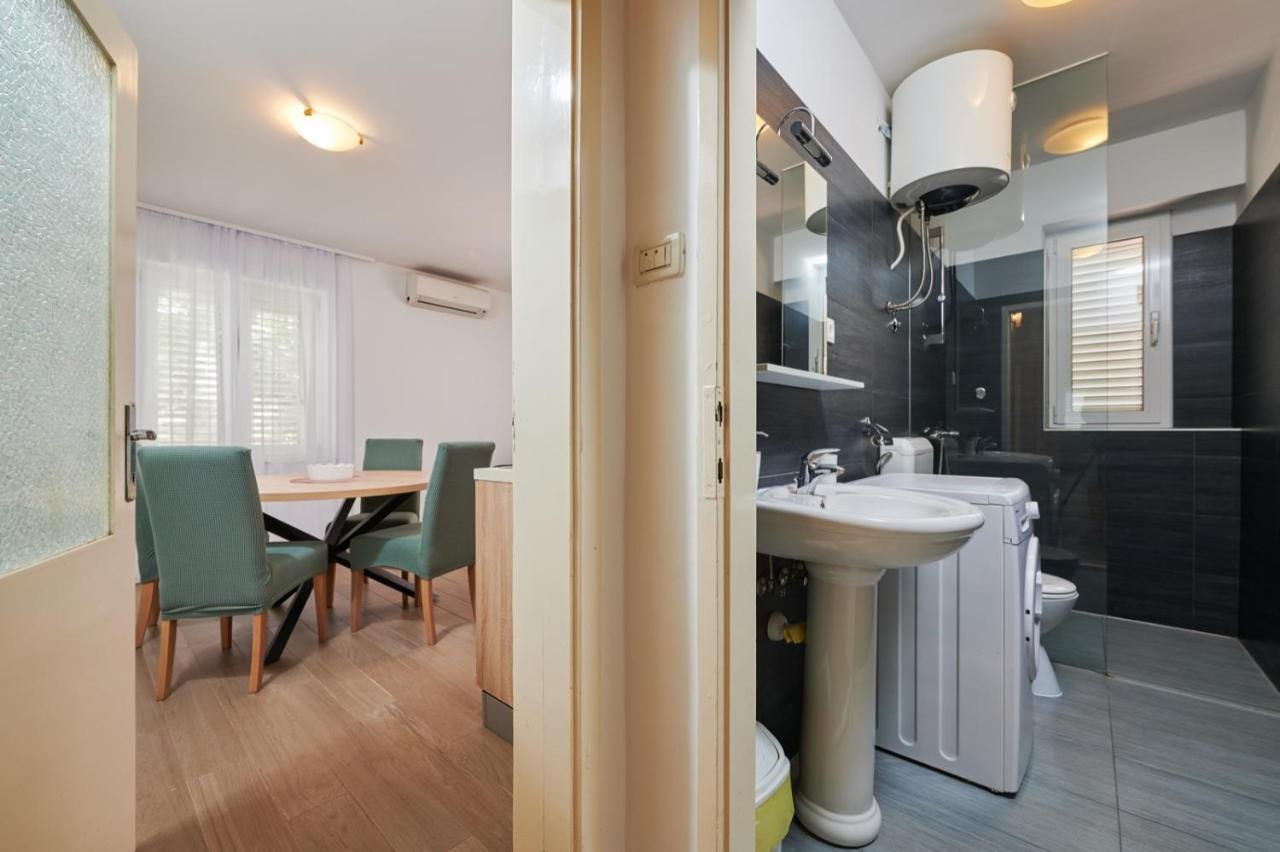 Apartmants Biocic โตรกีร์ ภายนอก รูปภาพ