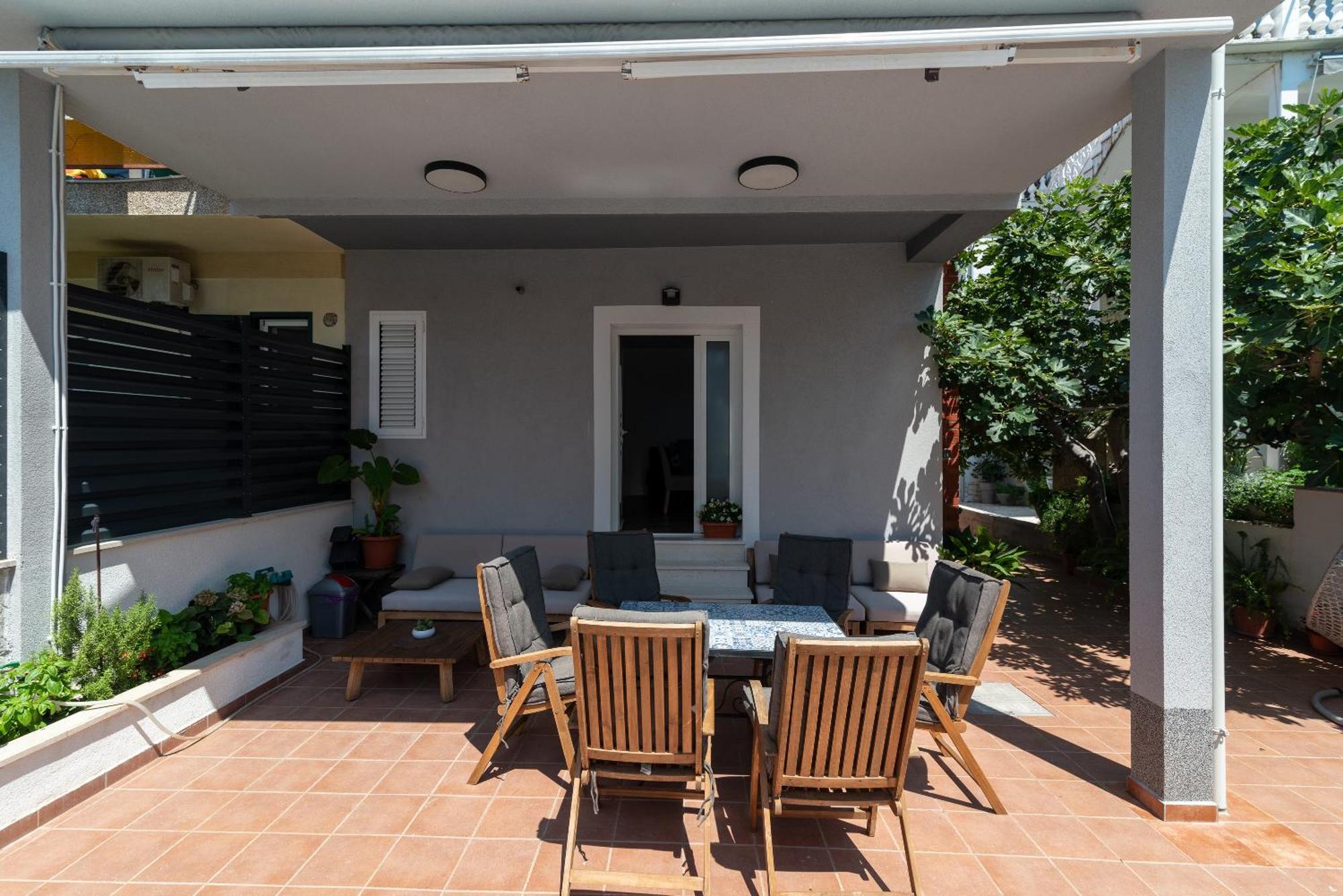 Apartmants Biocic โตรกีร์ ภายนอก รูปภาพ