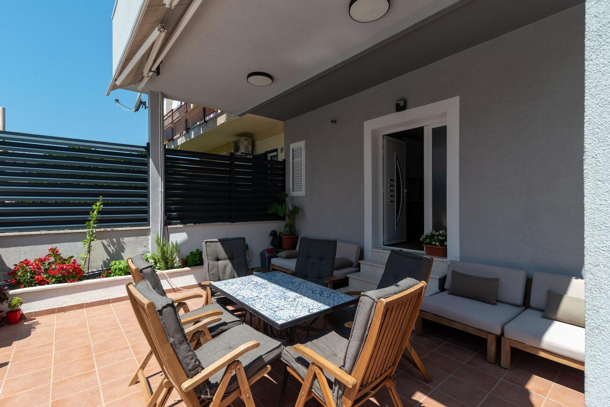 Apartmants Biocic โตรกีร์ ภายนอก รูปภาพ