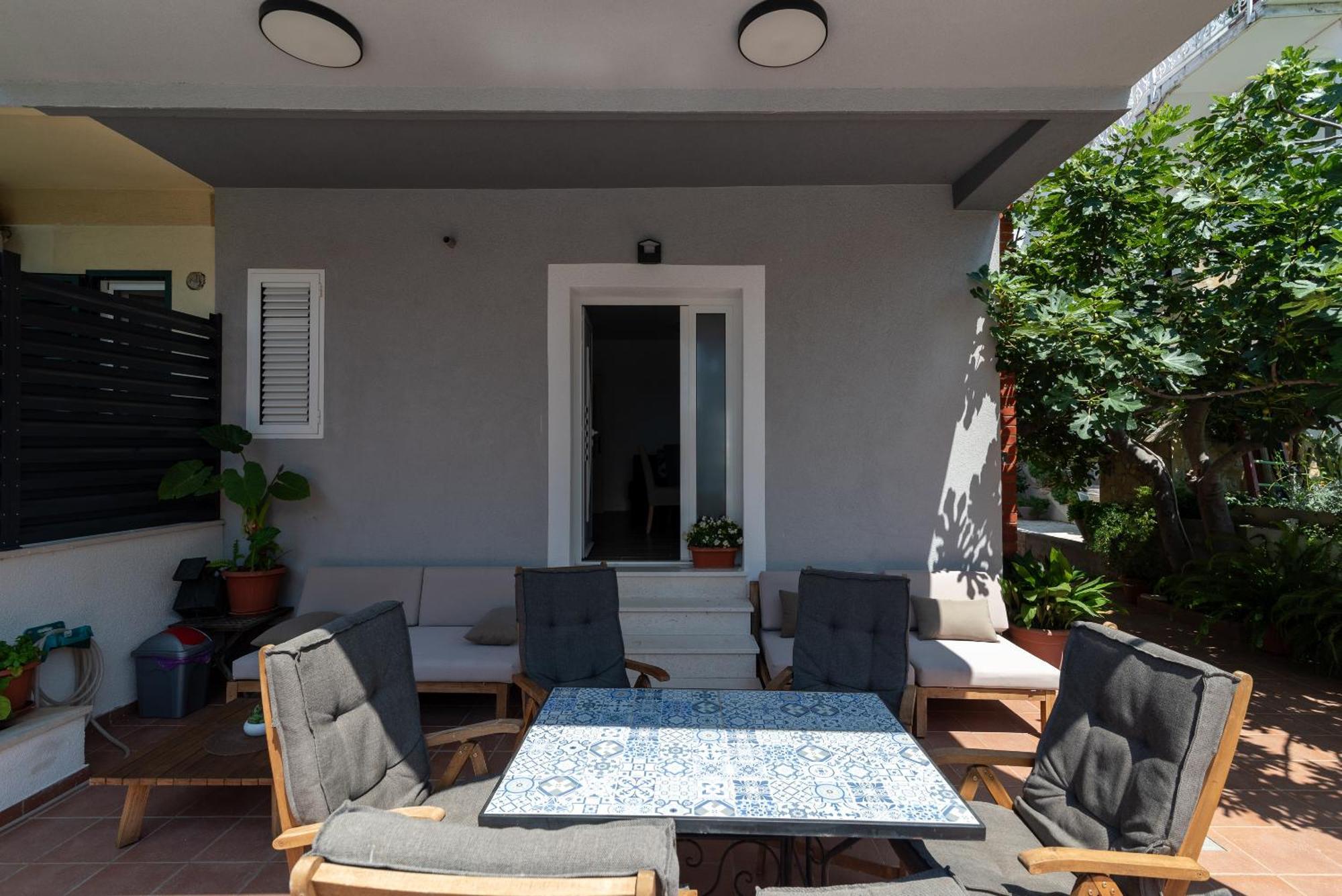 Apartmants Biocic โตรกีร์ ภายนอก รูปภาพ