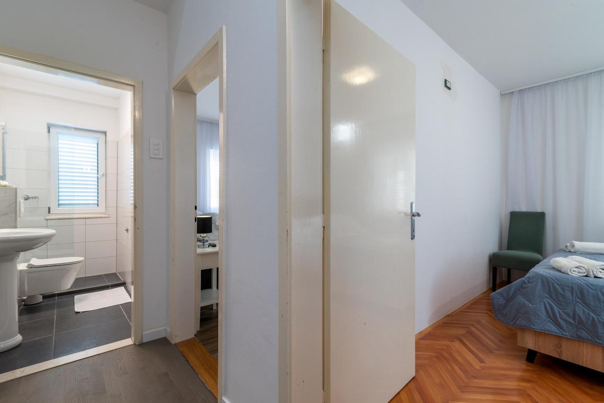 Apartmants Biocic โตรกีร์ ภายนอก รูปภาพ
